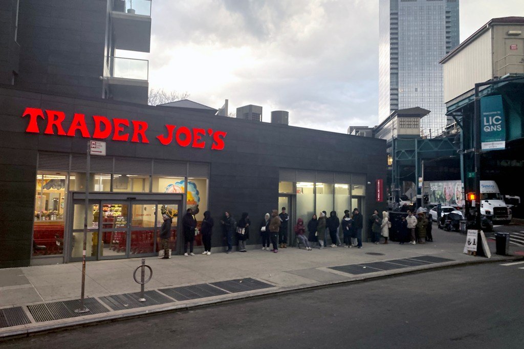 4/8/25 Line outside Trader Joe