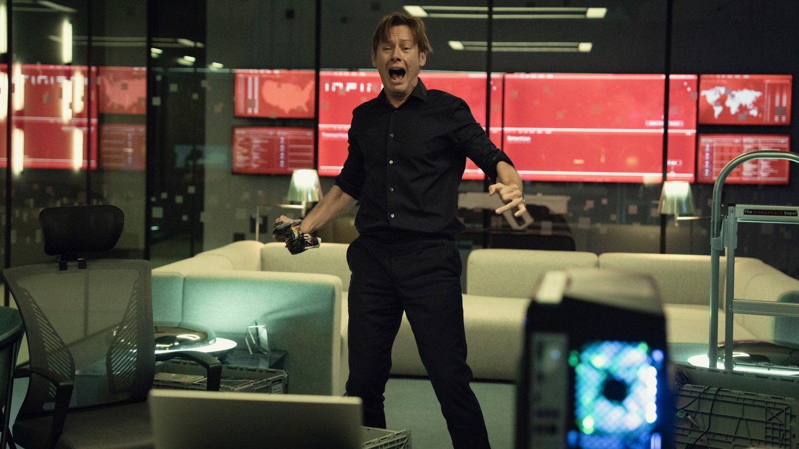 Jimmi Simpson plays tech billionaire James Walton in "Black Mirror: USS Callister: Into Infinity."