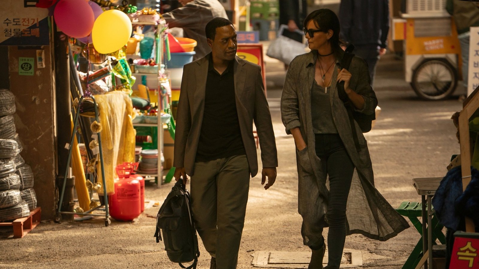Chiwetel Ejiofor as Copley and Charlize Theron as Andy in "The Old Guard 2."